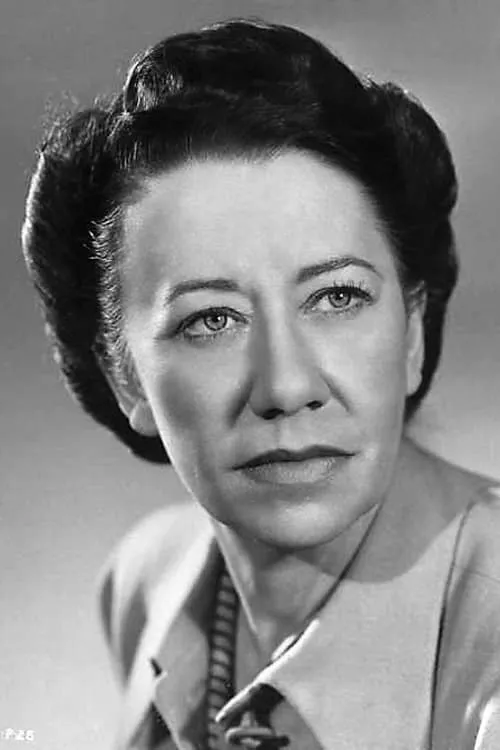 Flora Robson interpretando a Sister Philippa