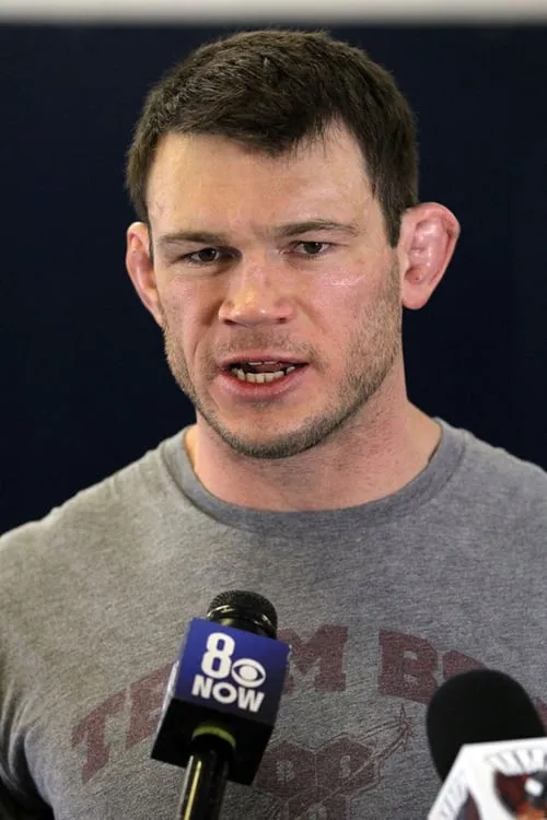 Forrest Griffin interpretando a Self