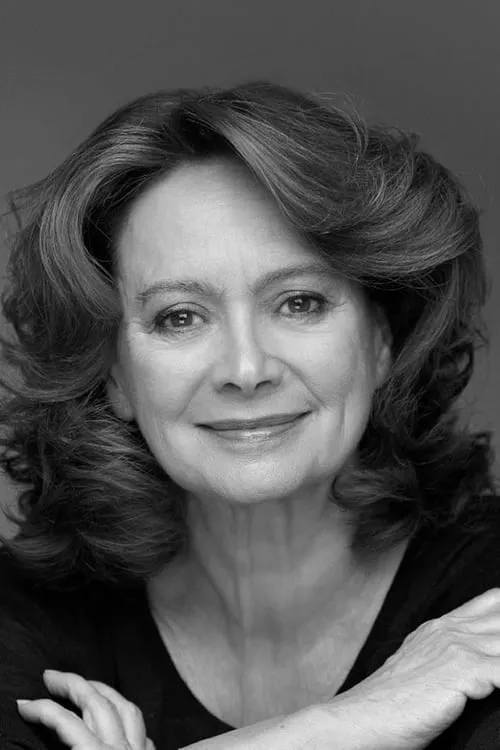 Francesca Annis interpretando a Sheila Upward