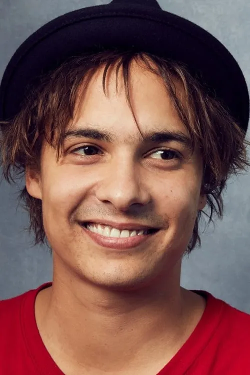 Frank Dillane interpretando a Master Jordan