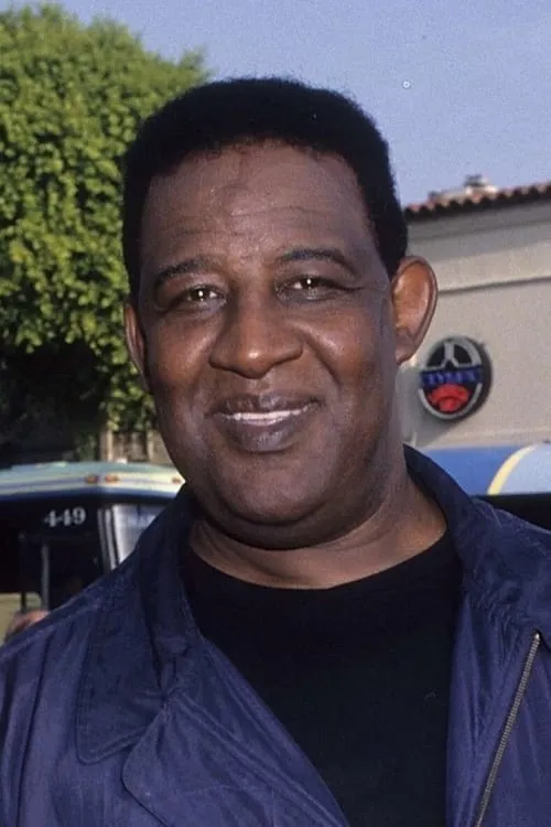 Frank McRae en el reparto