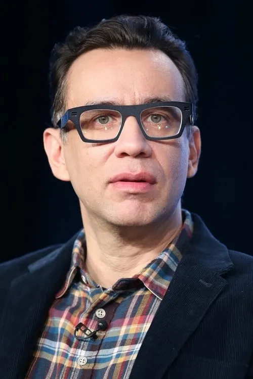 Fred Armisen interpretando a Hugo