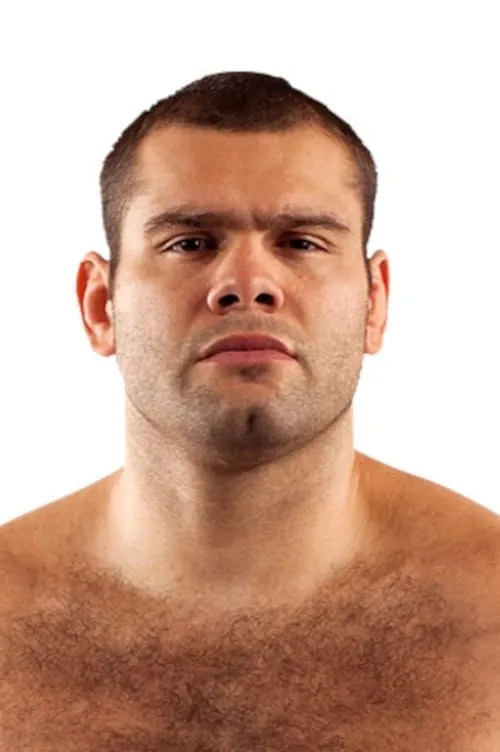 Gabriel Gonzaga interpretando a Himself