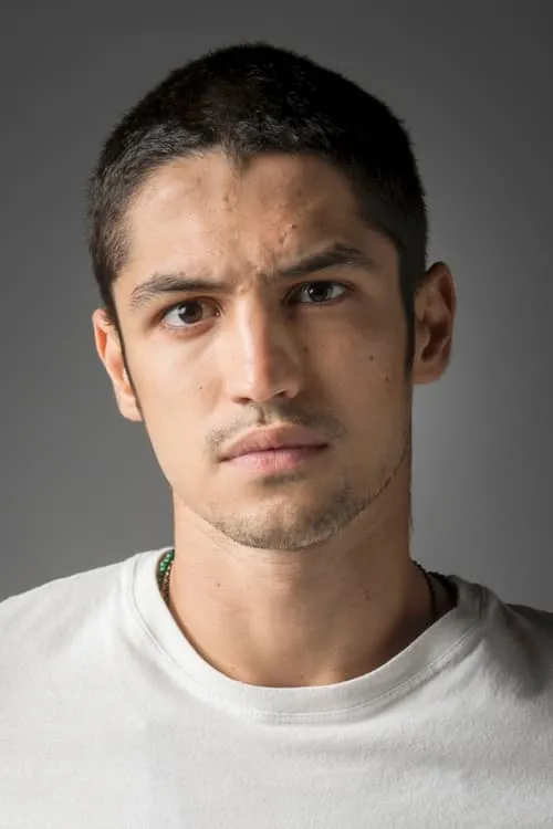 Foto de perfil del actor Gabriel Leone en el reparto