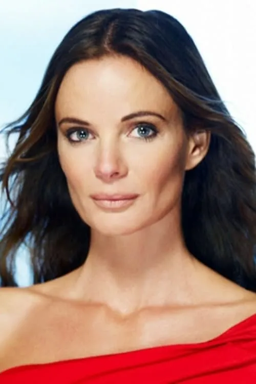 Gabrielle Anwar interpretando a Jessica