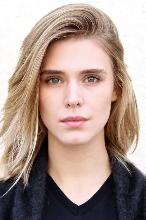 Gaia Weiss interpretando a Hoëllig