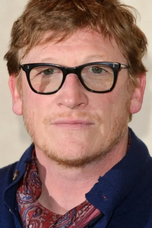 Geoff Bell interpretando a Bill Vincent