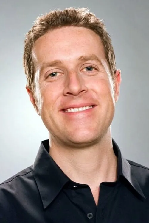 Geoff Keighley interpretando a Self - Host