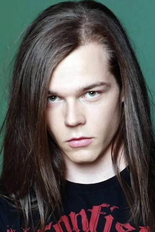 Georg Listing interpretando a Self - Bass