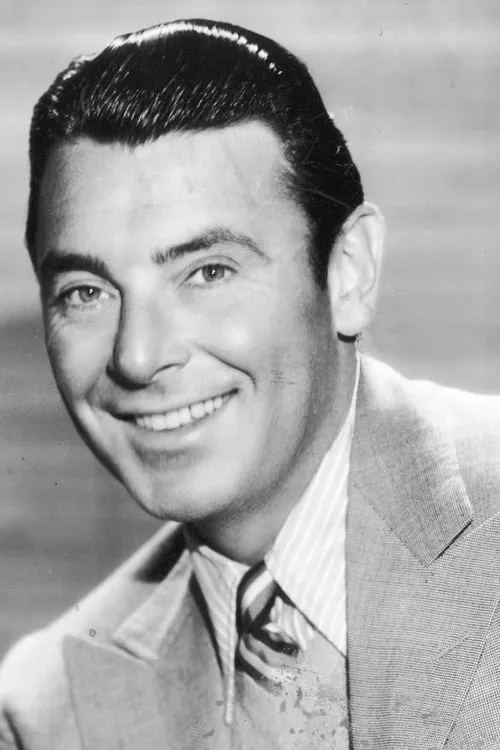 Foto de perfil del actor George Brent en el reparto