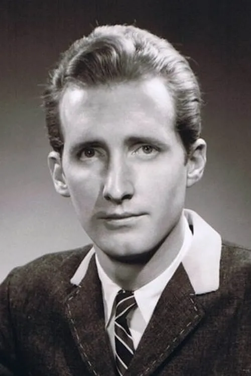 Actor George Hamilton IV