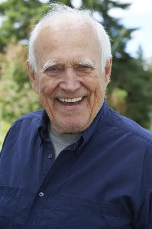 Actor George R. Robertson