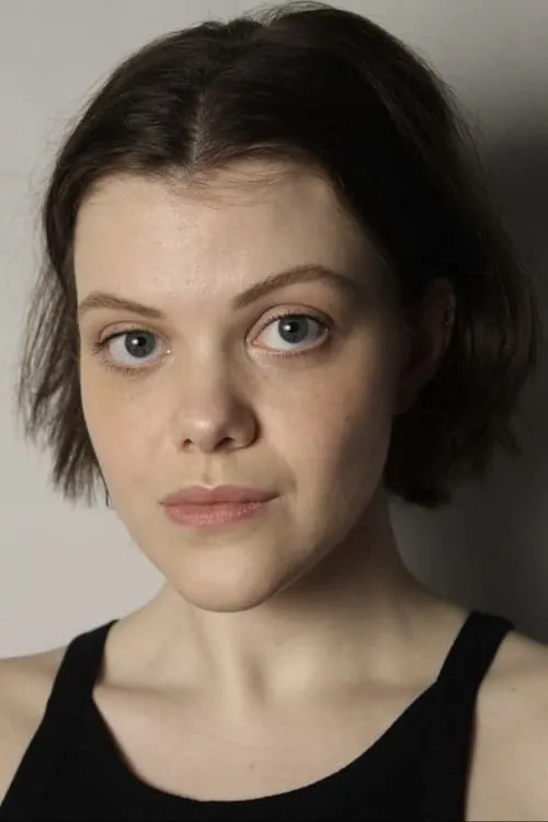 Georgie Henley interpretando a Toni