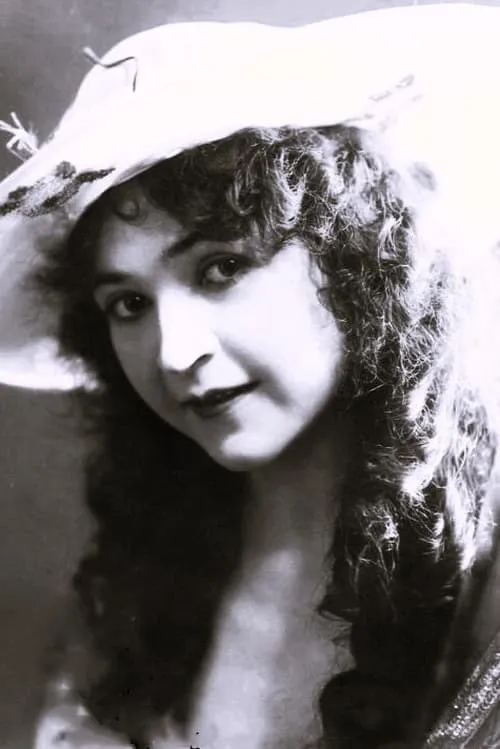 Actor Gertrude Robinson