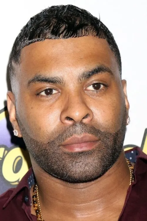 Ginuwine interpretando a Trey