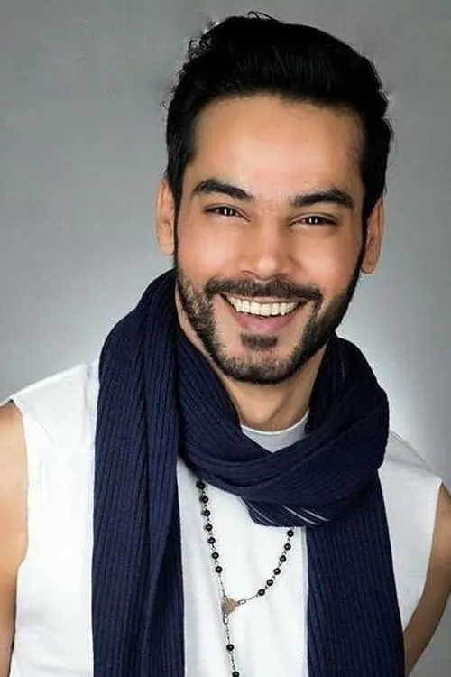 Gohar Rasheed interpretando a Kashif / Kaali Aandhi