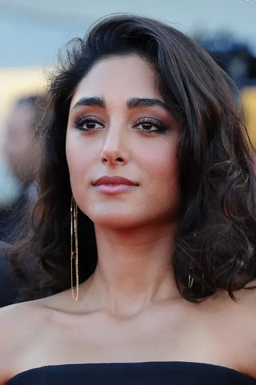 Golshifteh Farahani interpretando a Mona