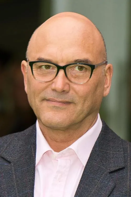 Gregg Wallace interpretando a Self - Host