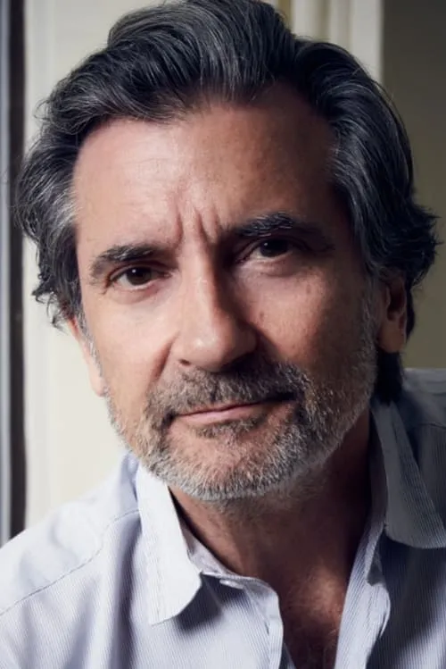 Griffin Dunne interpretando a Self