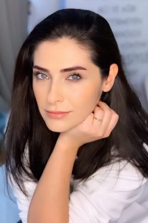 Actor Gülşah Çomoğlu