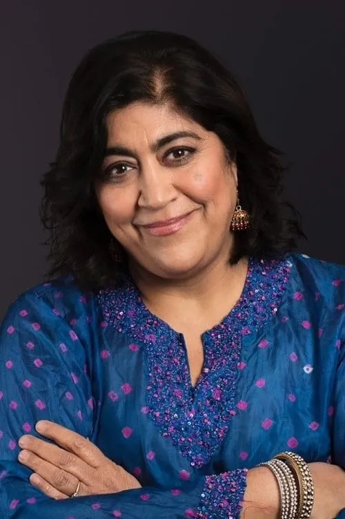 Gurinder Chadha interpretando a Herself