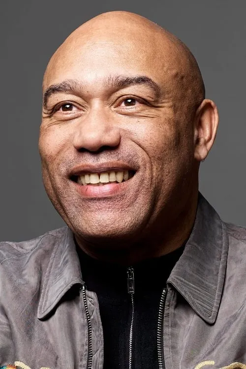 Foto de perfil del actor Gus Casely-Hayford en el reparto