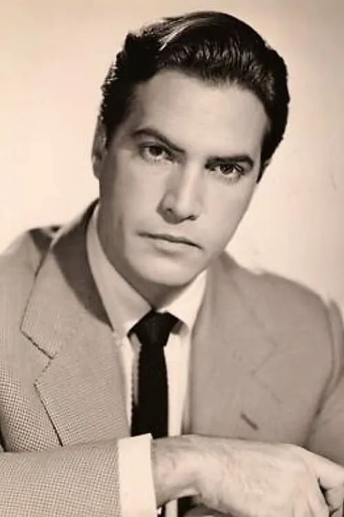 Actor Gustavo Rojo