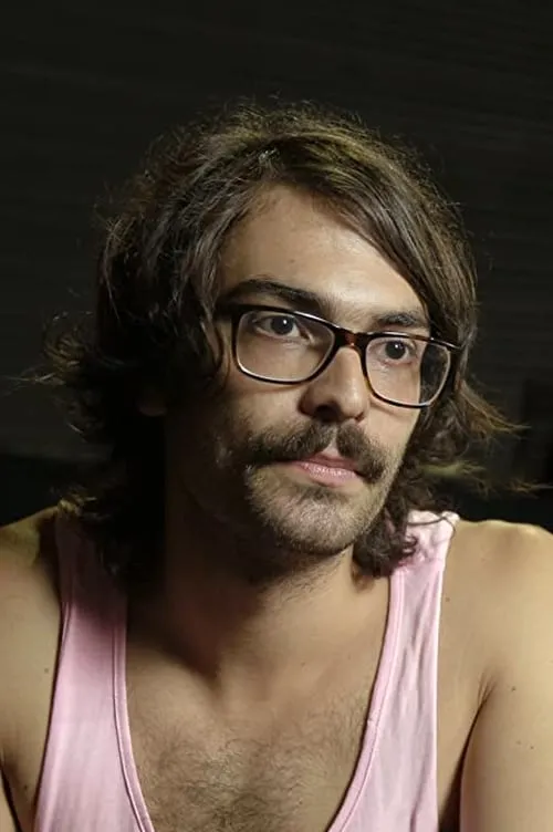 Actor Gustavo Vinagre