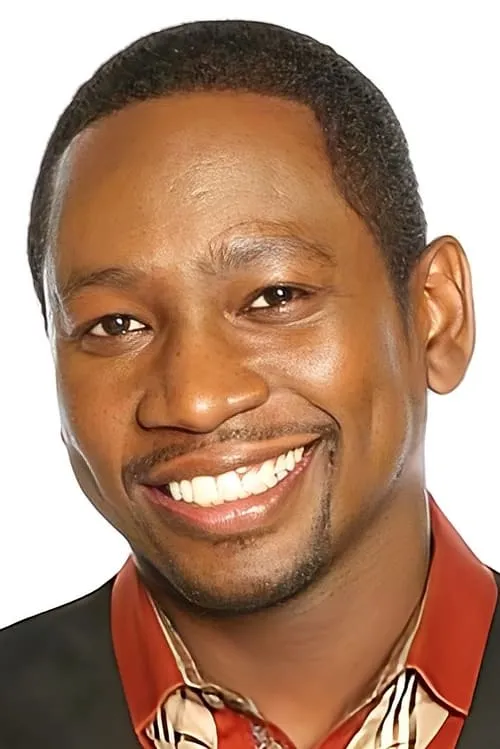 Guy Torry interpretando a Self