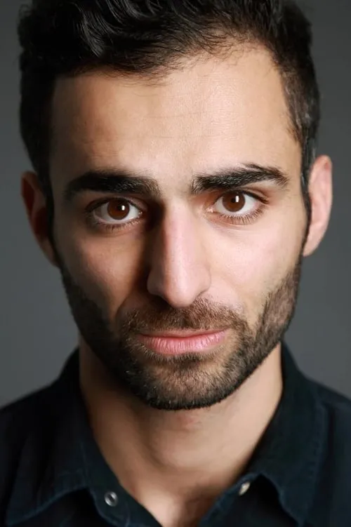 Actor Hadi Khanjanpour