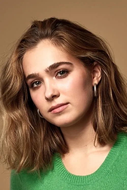 Actor Haley Lu Richardson