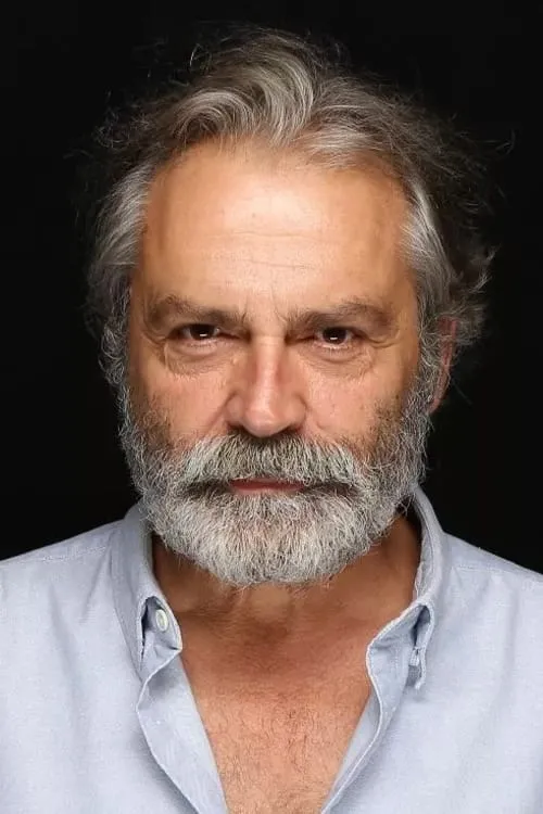 Foto de perfil del actor Haluk Bilginer en el reparto