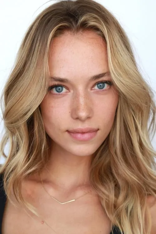 Hannah Ferguson en el reparto