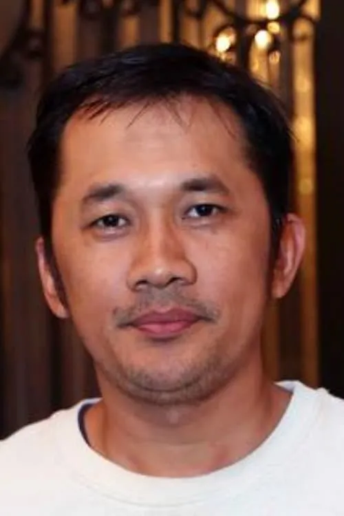 Actor Hanung Bramantyo