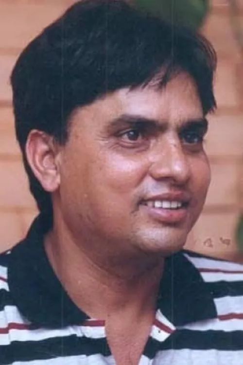 Hari Bansha Acharya interpretando a 