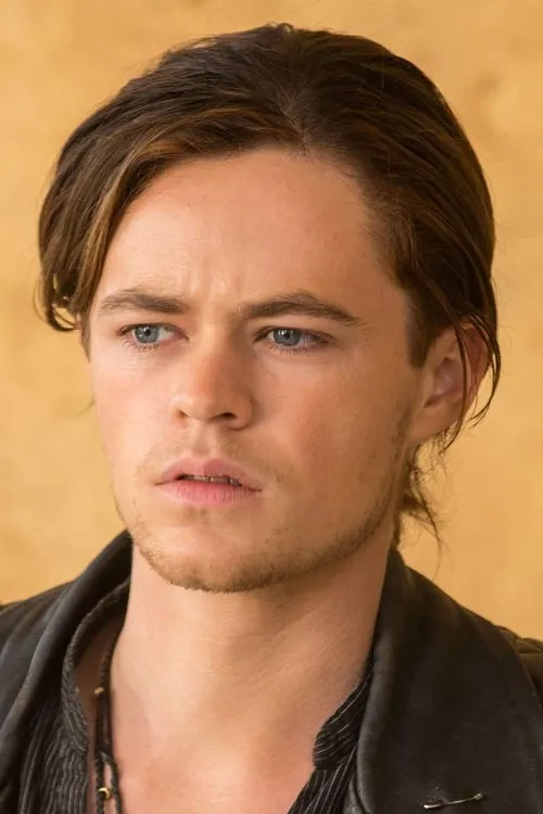 Foto de perfil del actor Harrison Gilbertson en el reparto