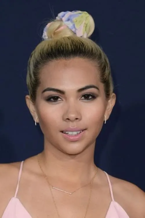 Foto de perfil del actor Hayley Kiyoko en el reparto