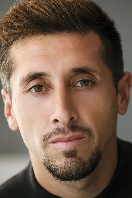 Héctor Herrera interpretando a Self