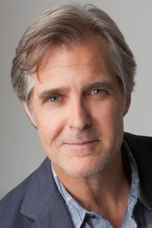 Henry Czerny interpretando a Landro