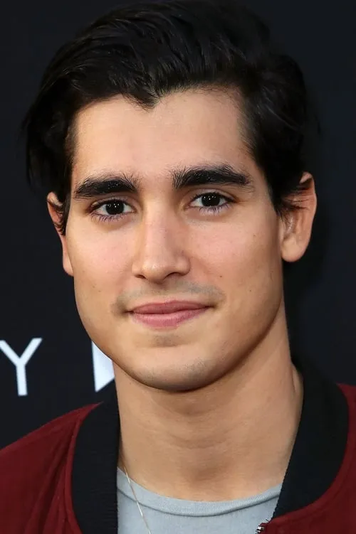 Actor Henry Zaga