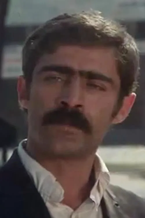 Actor Hikmet Çelik