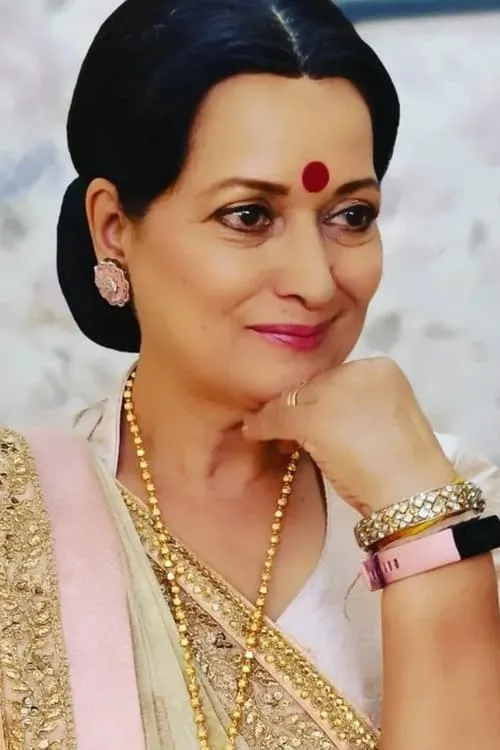 Himani Shivpuri interpretando a Raju and Pooja's Mother