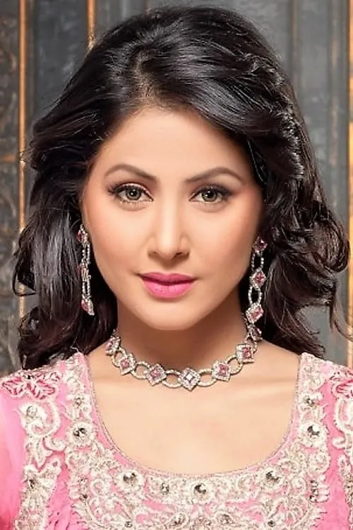 Hina Khan interpretando a Frankie