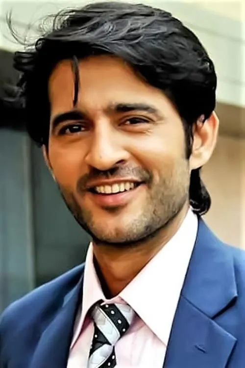 Hiten Tejwani interpretando a Aniket