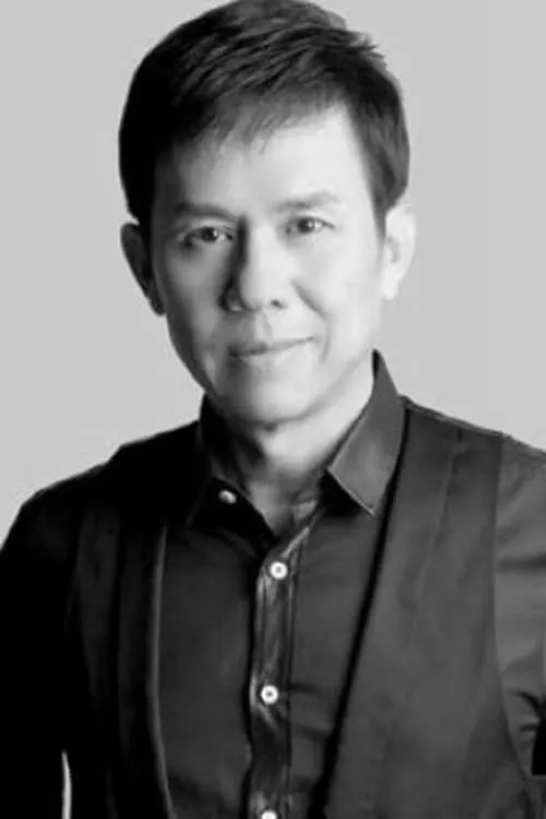 Huang Wenyong interpretando a Yuppie Husband