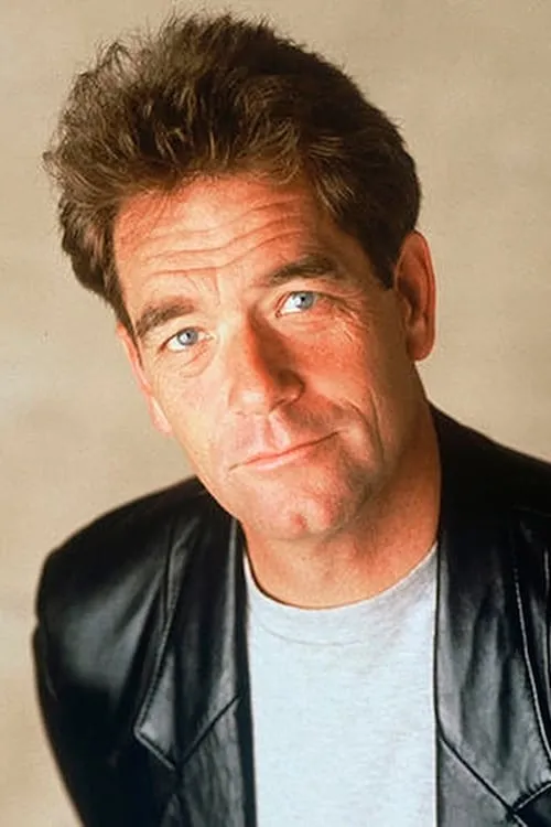 Huey Lewis interpretando a Self