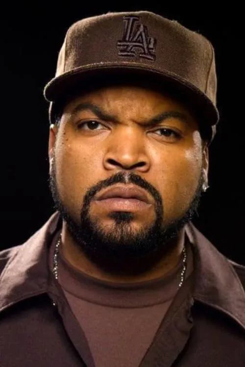 Ice Cube interpretando a 