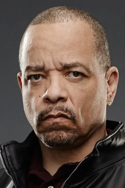 Ice-T interpretando a Self