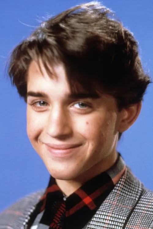 Ilan Mitchell-Smith en el reparto