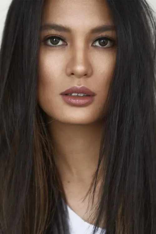 Actor Isabelle Daza